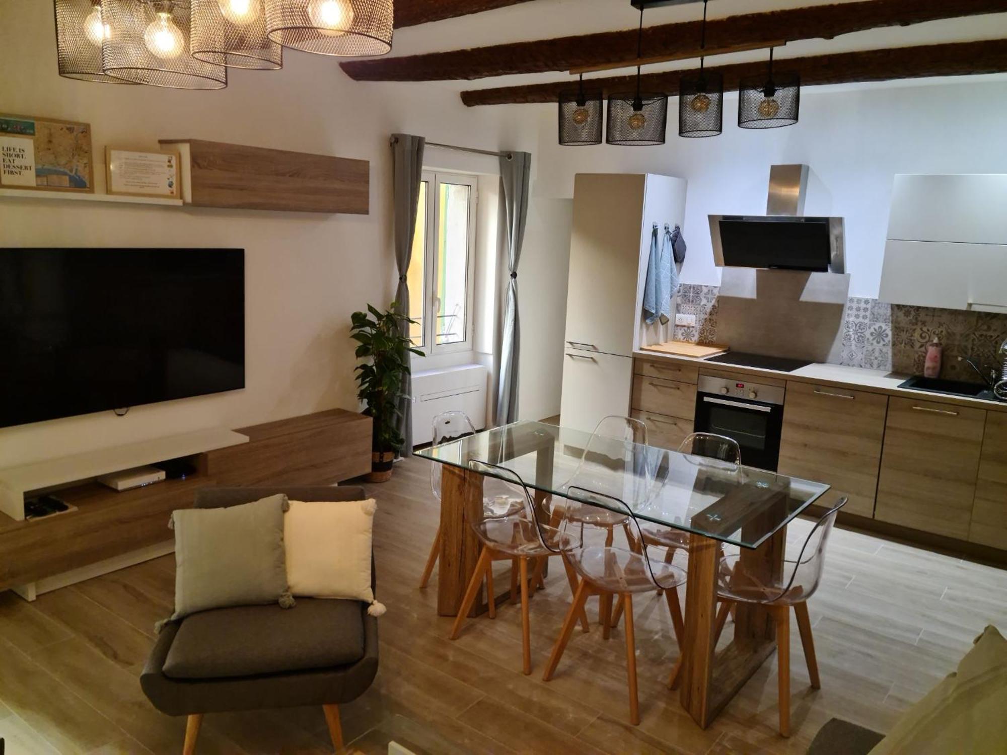 Beautiful Old Town Flat, Near The Beach 尼斯 外观 照片